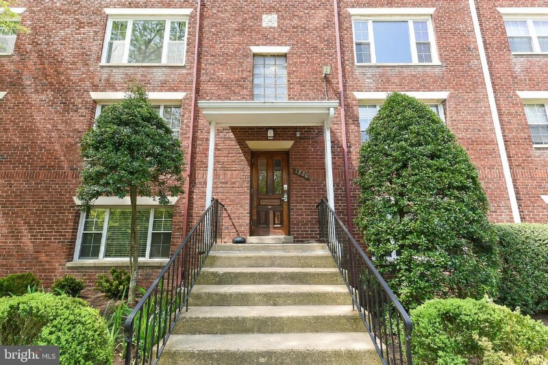 1220 N Meade St in Arlington, VA - Building Photo