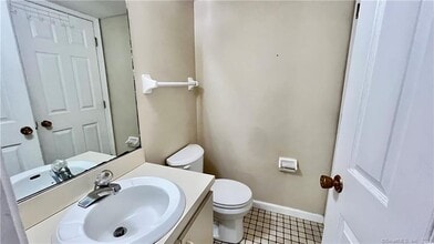 25 Farmington Meadow Dr in Farmington, CT - Building Photo - Building Photo