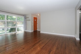 9128 Birch Ave in Morton Grove, IL - Building Photo - Building Photo