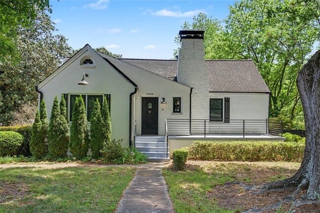 property at 2352 2nd Ave