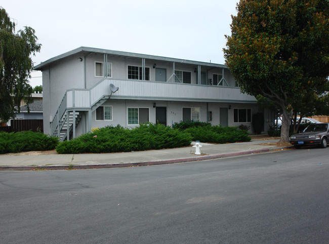 Columbia Apartments in Sunnyvale, CA - Foto de edificio - Building Photo