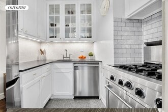 116 Pinehurst Ave in New York, NY - Foto de edificio - Building Photo