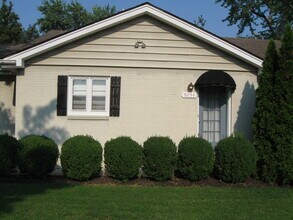 9254 Sappington Rd in St. Louis, MO - Building Photo - Building Photo