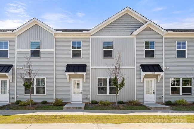 property at 117 Dogwood Vlg Trl
