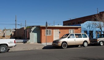 614 S Florence St in El Paso, TX - Building Photo