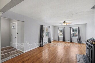 211 SE 7th St in Lee's Summit, MO - Building Photo - Building Photo