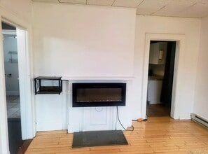 64 Brookside Ave in Nyack, NY - Building Photo - Building Photo