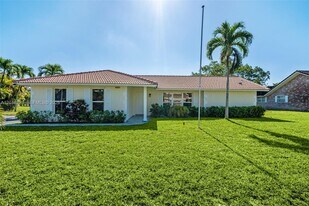 3165 NW 116th Ave in Coral Springs, FL - Building Photo