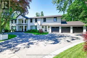 34 Fifeshire Rd in Toronto, ON - Building Photo - Building Photo