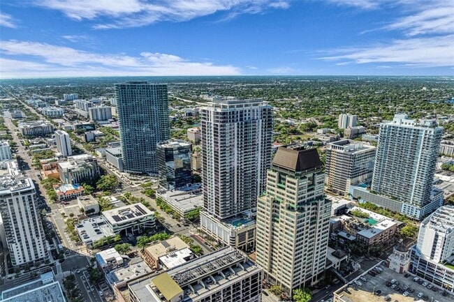 275 1st Ave S in St. Petersburg, FL - Building Photo - Building Photo