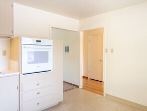 36 Ross Ave in San Anselmo, CA - Building Photo - Building Photo