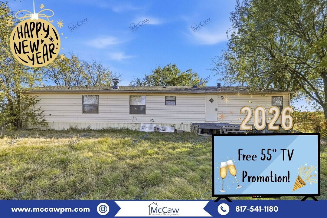 13665 FM2331 in Godley, TX - Building Photo