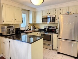 20 Profile Cir in Nashua, NH - Building Photo