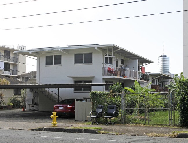 1669 S Beretania St in Honolulu, HI - Building Photo - Building Photo