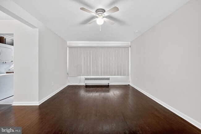 2321 Altamont Pl SE, Unit 103 in Washington, DC - Building Photo - Building Photo