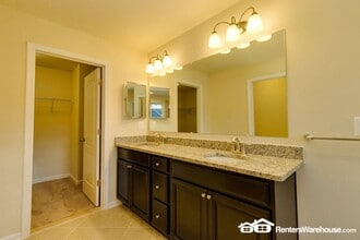 8120 Mill Falls Ct in Glen Burnie, MD - Building Photo - Building Photo