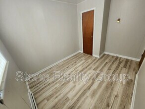 8 E Union St in Worthington, IN - Building Photo - Building Photo