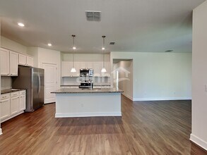 1398 Sky Lks Dr in St. Cloud, FL - Building Photo - Building Photo