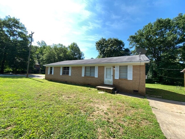 property at 132 Woodland Ave