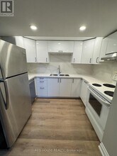 52 Charlbrook Ave in Barrie, ON - Building Photo - Building Photo