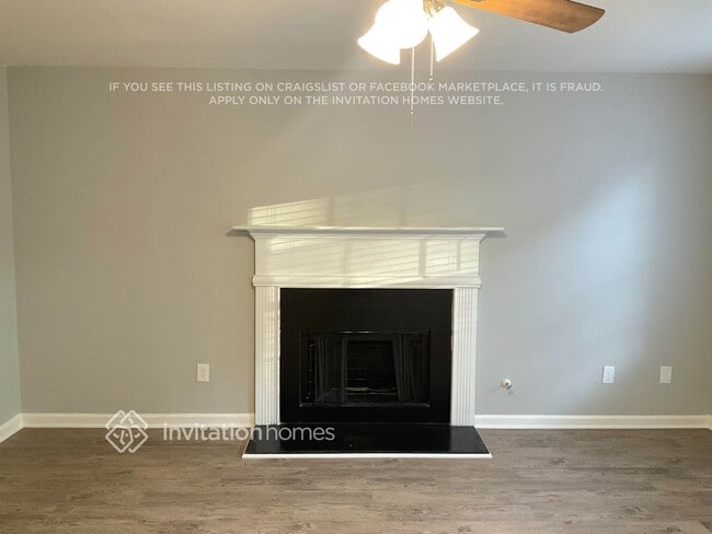 4024 Waldrop Hills Dr in Decatur, GA - Foto de edificio - Building Photo