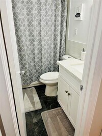 2601 Bellefontaine photo'