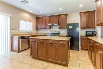 9657 Bouncing Ball St in Las Vegas, NV - Building Photo - Building Photo