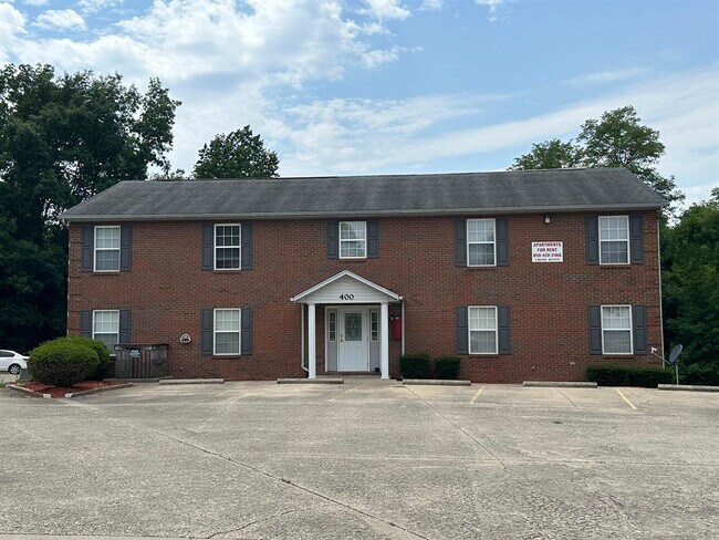 Country Living Apartments, LLC in Dry Ridge, KY - Foto de edificio - Building Photo
