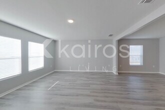 2838 NW 19th Pl in Cape Coral, FL - Foto de edificio - Building Photo