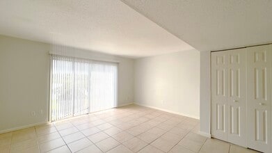 12344 Fox Hound Ct in Orlando, FL - Building Photo - Building Photo