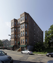 301-305 Dudley St in Roxbury, MA - Foto de edificio - Building Photo