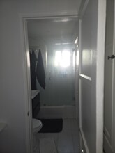 1025 E Spazier Ave in Burbank, CA - Building Photo - Building Photo