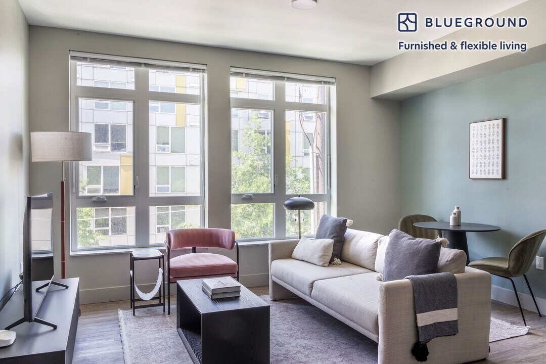 104 12th Ave, Unit SI FL5-ID743 in Seattle, WA - Building Photo