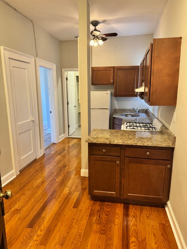 1189 Commonwealth Ave in Boston, MA - Building Photo - Building Photo