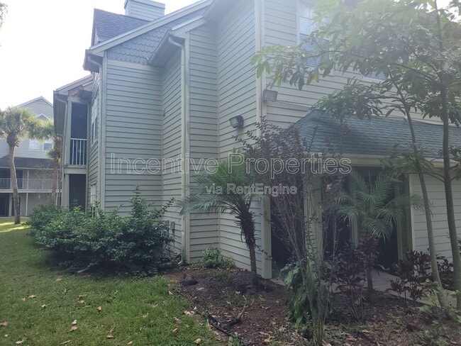 5956 Westgate Dr in Orlando, FL - Building Photo - Building Photo