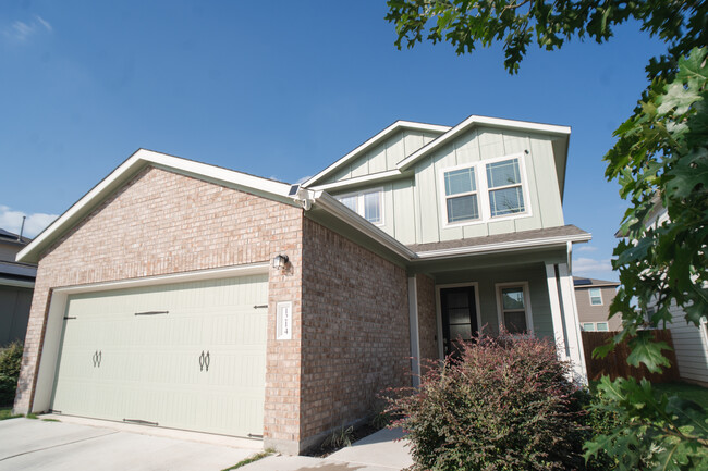 property at 1214 Winnie Dr