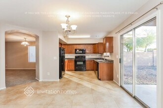 16585 W Latham St in Goodyear, AZ - Building Photo - Building Photo