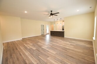 312 W Staat St in Fortville, IN - Building Photo - Building Photo