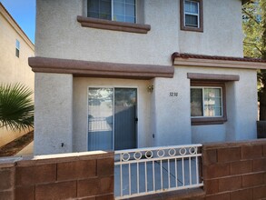 3238 Sunrise Cove Ave in North Las Vegas, NV - Building Photo - Building Photo