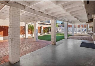 13131 Chrissy Way in Lakeside, CA - Building Photo - Building Photo