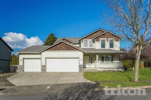 8423 175th St NE in Arlington, WA - Building Photo