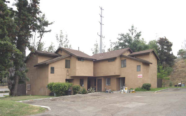 4960 Brooks St in Riverside, CA - Foto de edificio - Building Photo