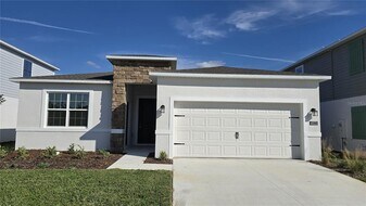 4822 Katrina Dr in Haines City, FL - Building Photo