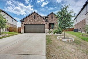 11604 Roxburgh Pass in Austin, TX - Building Photo