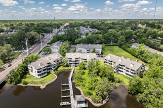 Cedar Creek Landing in Jacksonville, FL - Building Photo - Building Photo