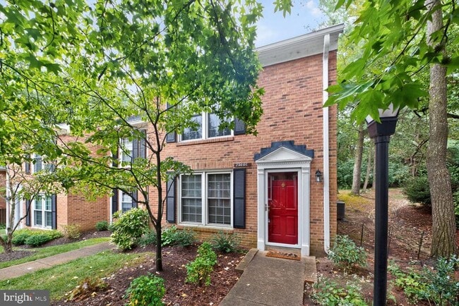 property at 2560-C S Arlington Mill Dr
