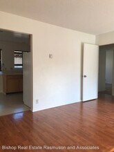 287 E Elm St-Unit -#2 in Bishop, CA - Building Photo - Building Photo