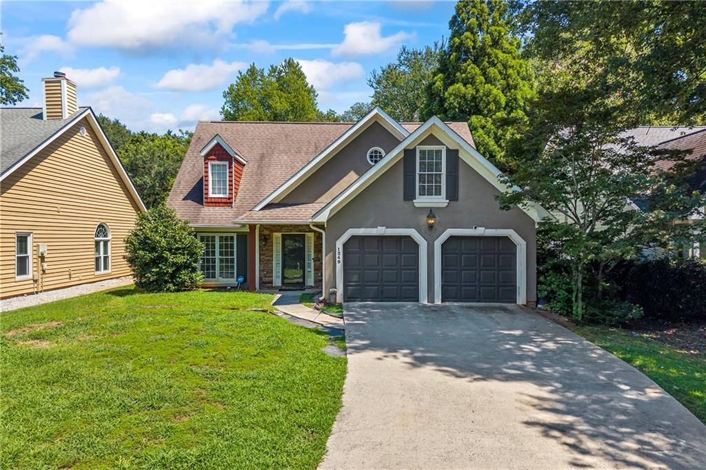 1249 McLendon Dr in Decatur, GA - Building Photo