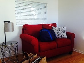 12467 1/2 Walsh Ave, Unit 1/2 in Los Angeles, CA - Foto de edificio - Building Photo