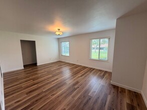 41064 Village 41 in Camarillo, CA - Building Photo - Building Photo